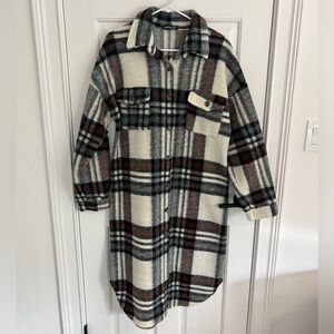 BOOHOO: plaid shacket